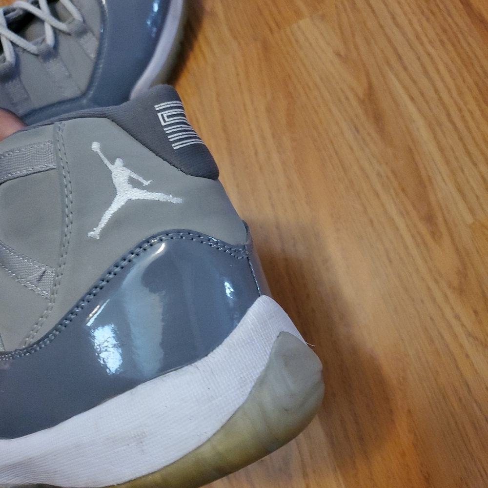 NIKE CT8012-005 Air Jordan 11 Retro High Cool Grey 2021  Size 10 - Picture 2 of 13